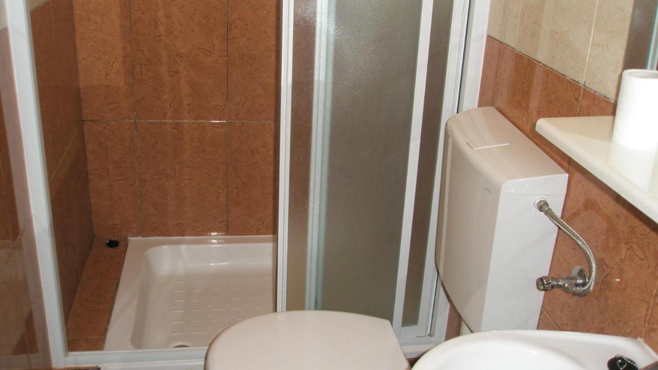 Guesthouse Marija Podstrana Bagian luar foto