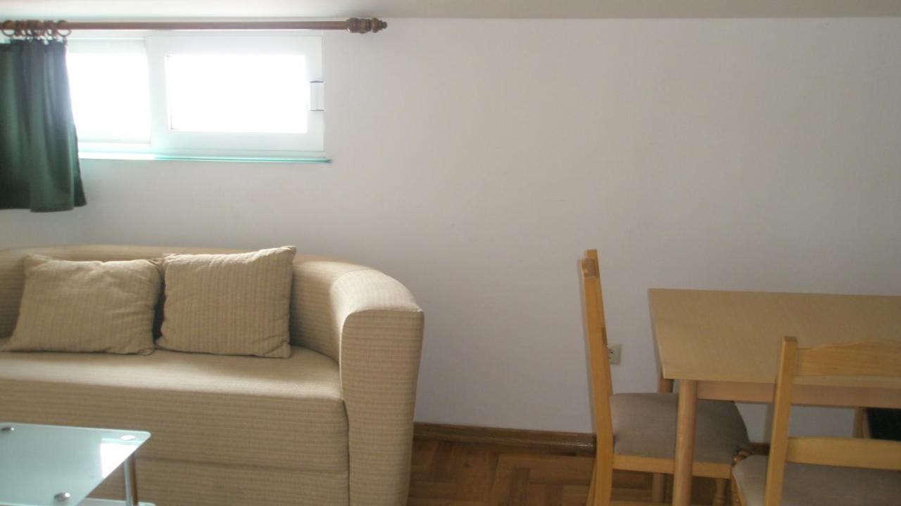 Guesthouse Marija Podstrana Bagian luar foto