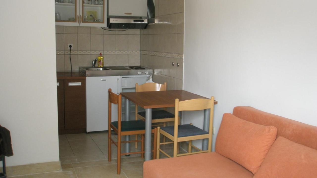 Guesthouse Marija Podstrana Bagian luar foto